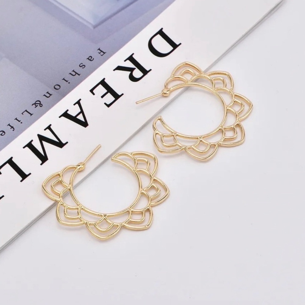 Bohemian Floral Gold Earrings